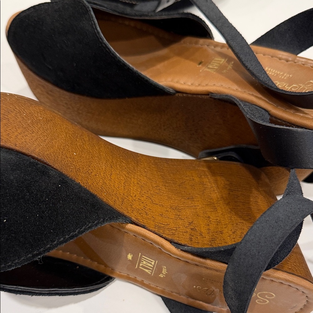 Seychelles Women's Black and Brown Sandals - Picture 2 of 3